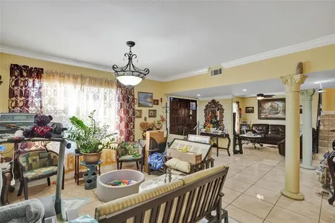 4141 W 4th Avenue Hialeah FL 33012