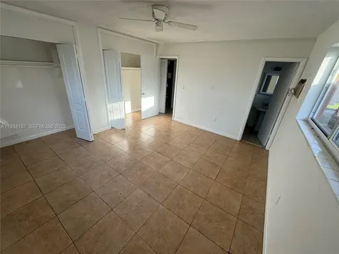 8511 NW 11th Street Pembroke Pines FL 33024