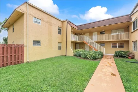 9974 SW 88th Street Miami FL 33176