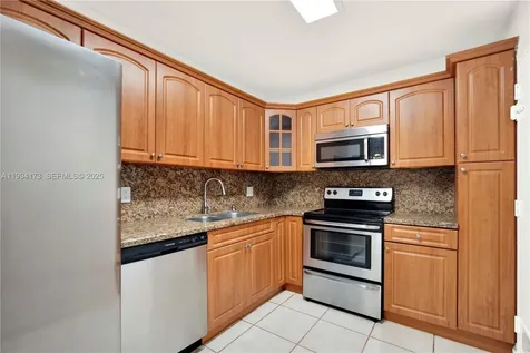400 Kings Point Drive Sunny Isles Beach FL 33160