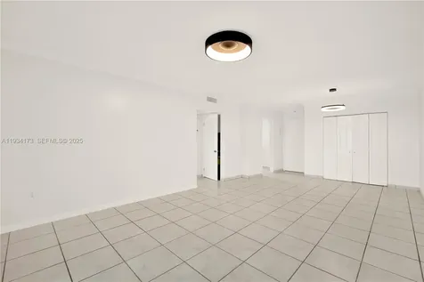 400 Kings Point Drive Sunny Isles Beach FL 33160