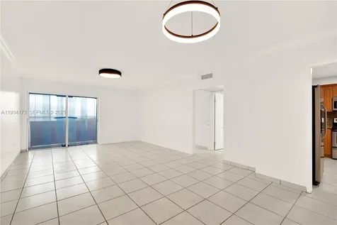 400 Kings Point Drive Sunny Isles Beach FL 33160