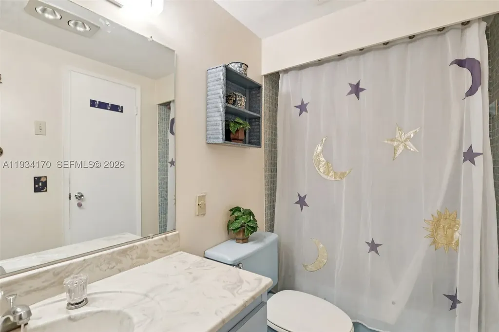 4350 Hillcrest Drive Hollywood FL 33021
