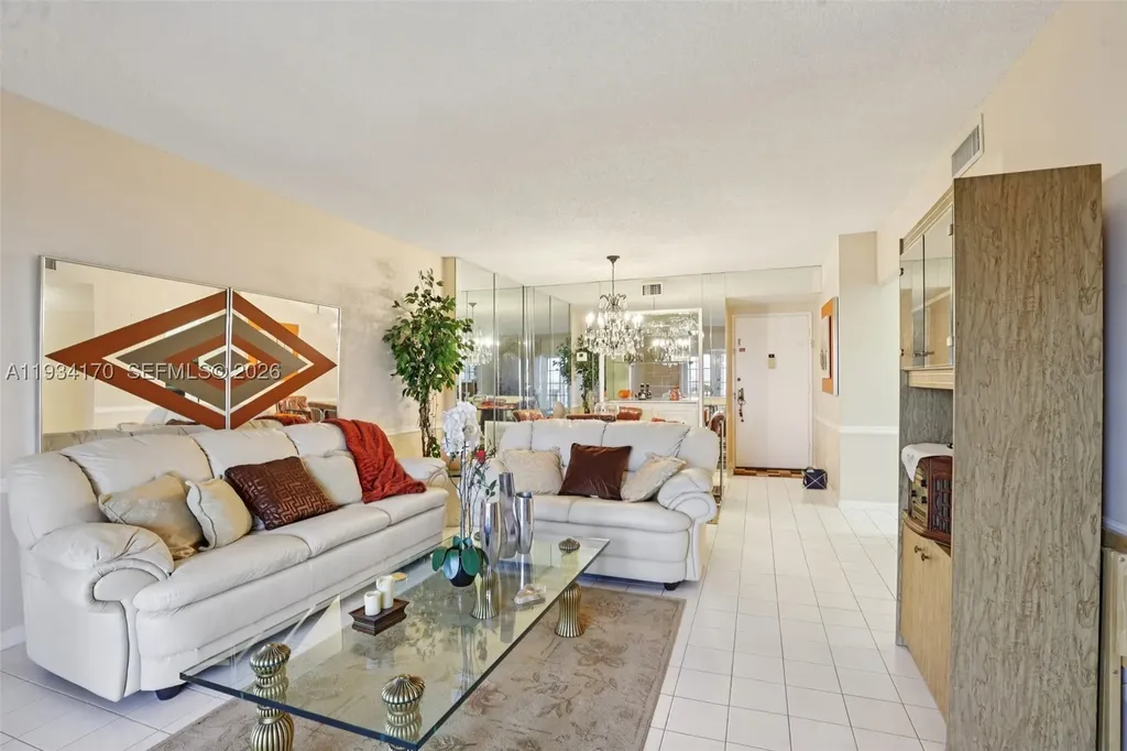 4350 Hillcrest Drive Hollywood FL 33021