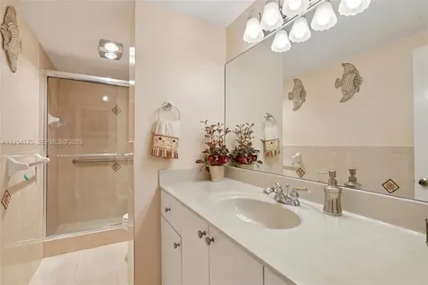4350 Hillcrest Drive Hollywood FL 33021