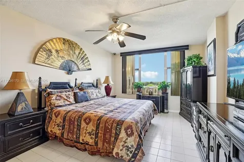 4350 Hillcrest Drive Hollywood FL 33021