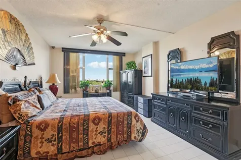 4350 Hillcrest Drive Hollywood FL 33021