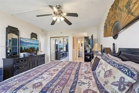 4350 Hillcrest Drive Hollywood FL 33021