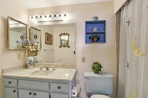 4350 Hillcrest Drive Hollywood FL 33021