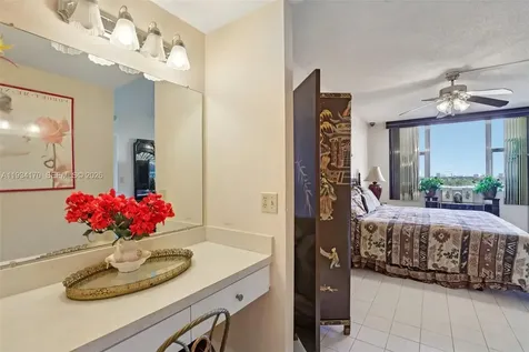4350 Hillcrest Drive Hollywood FL 33021