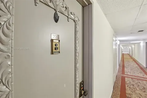4350 Hillcrest Drive Hollywood FL 33021