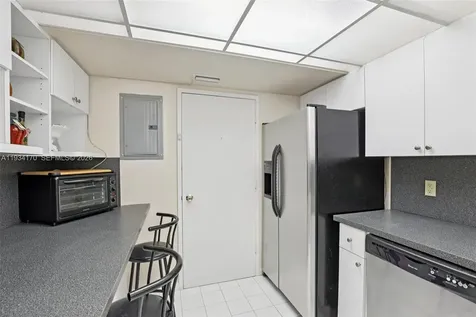 4350 Hillcrest Drive Hollywood FL 33021