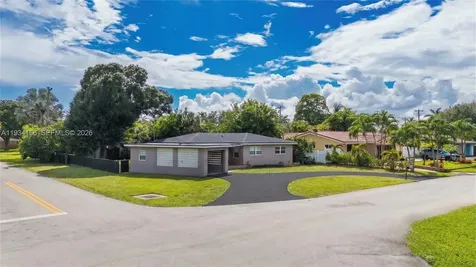 312 NW 35th Street Oakland Park FL 33309