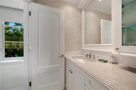 100 Cape Florida Drive Key Biscayne FL 33149