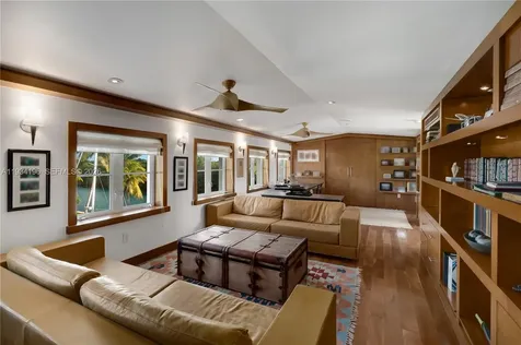 100 Cape Florida Drive Key Biscayne FL 33149