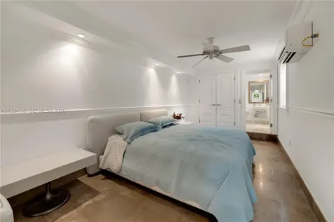 100 Cape Florida Drive Key Biscayne FL 33149