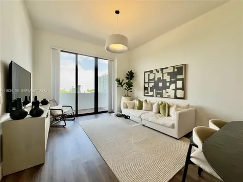 2800 SW 27th Terrace Miami FL 33133