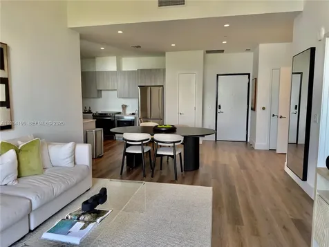 2800 SW 27th Terrace Miami FL 33133