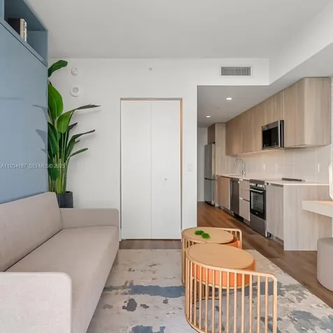 2800 SW 27th Terrace Miami FL 33133