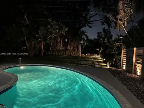 513 NW 30th Street Wilton Manors FL 33311