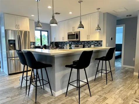 513 NW 30th Street Wilton Manors FL 33311