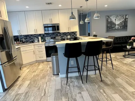 513 NW 30th Street Wilton Manors FL 33311