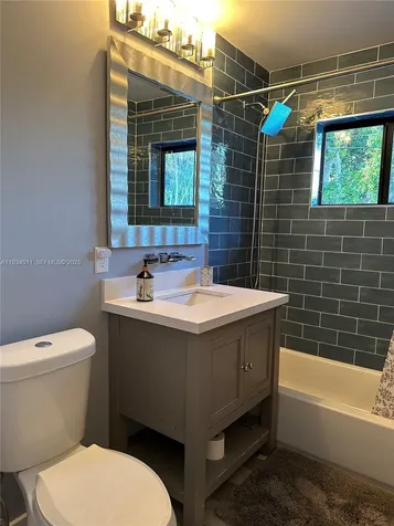 513 NW 30th Street Wilton Manors FL 33311