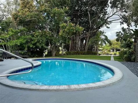 513 NW 30th Street Wilton Manors FL 33311