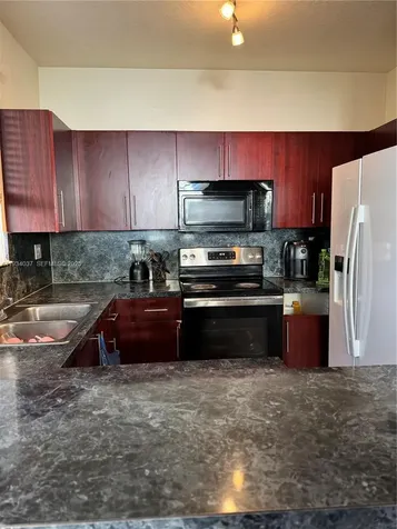 1043 SE 23rd Avenue Homestead FL 33035