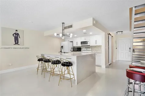 1281 W Fairway Road Pembroke Pines FL 33026
