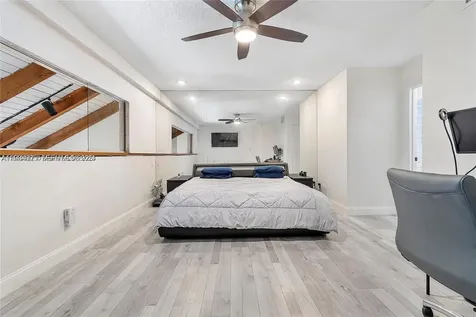 1281 W Fairway Road Pembroke Pines FL 33026