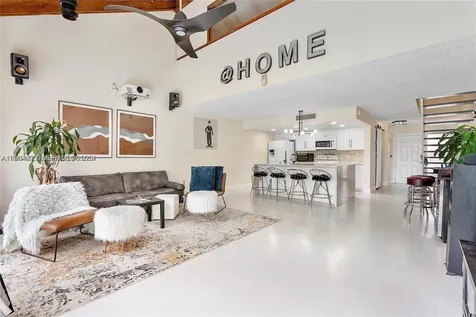 1281 W Fairway Road Pembroke Pines FL 33026