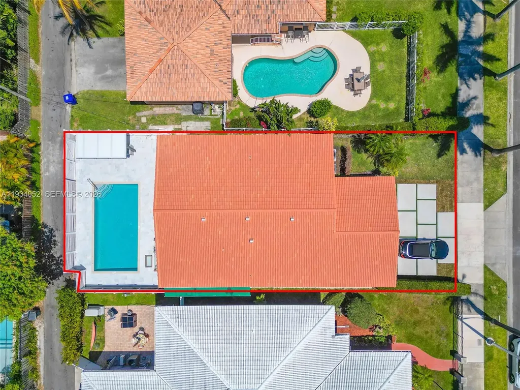 1045 Hollywood Boulevard Hollywood FL 33019