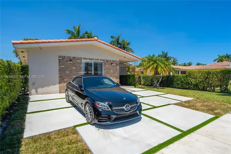 1045 Hollywood Boulevard Hollywood FL 33019