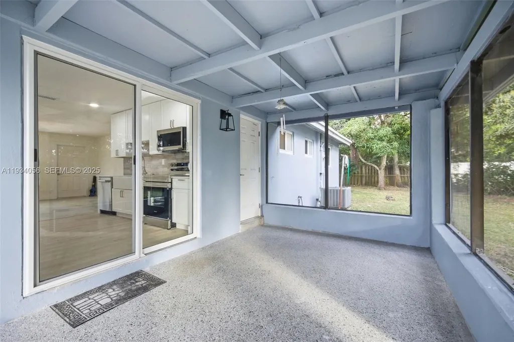 3548 SW 16th Court Fort Lauderdale FL 33312