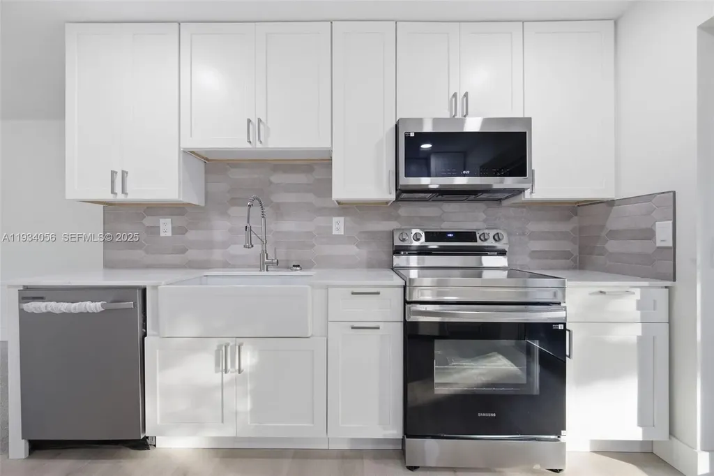 3548 SW 16th Court Fort Lauderdale FL 33312