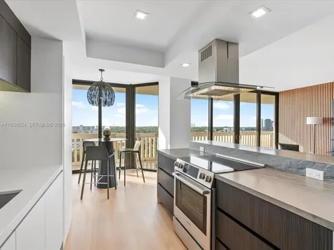 2000 Island Boulevard Aventura FL 33160
