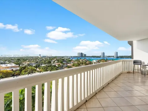 2000 Island Boulevard Aventura FL 33160