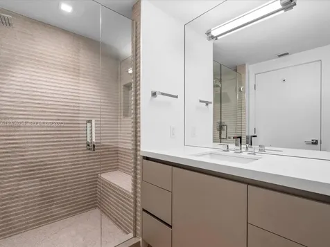 2000 Island Boulevard Aventura FL 33160