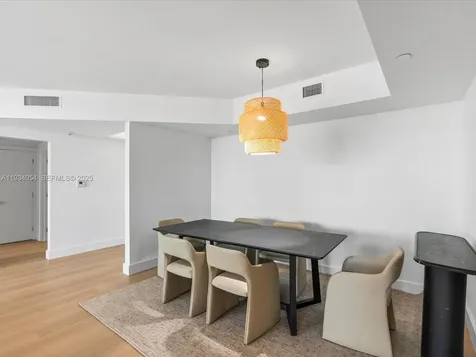 2000 Island Boulevard Aventura FL 33160