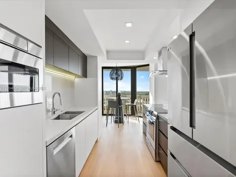 2000 Island Boulevard Aventura FL 33160