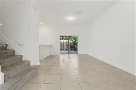 2645 SE 17th Street Homestead FL 33035