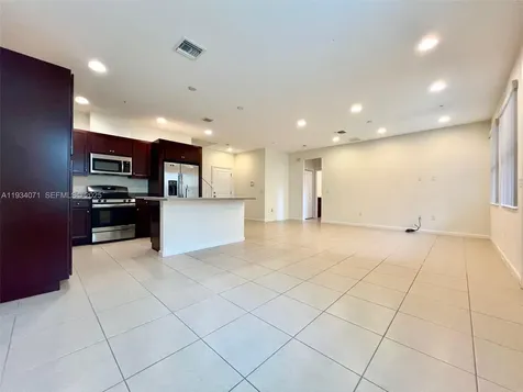 12585 NW 32nd Manor Sunrise FL 33323