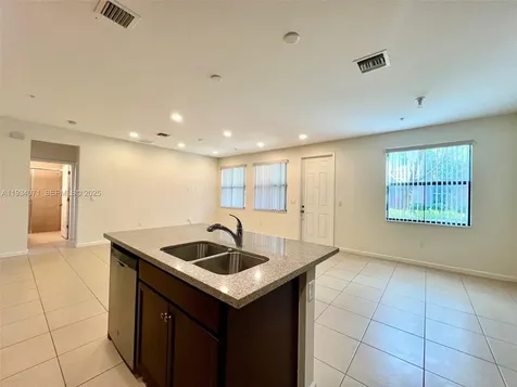 12585 NW 32nd Manor Sunrise FL 33323