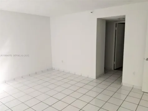 1623 Collins Avenue Miami Beach FL 33139