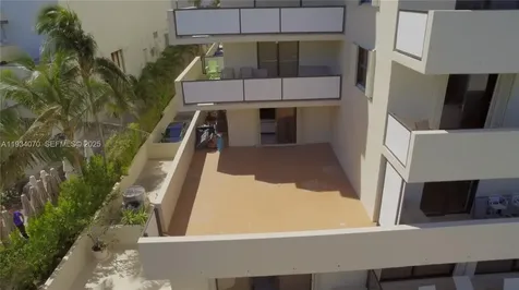 1623 Collins Avenue Miami Beach FL 33139