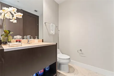 18201 Collins Avenue Sunny Isles Beach FL 33160