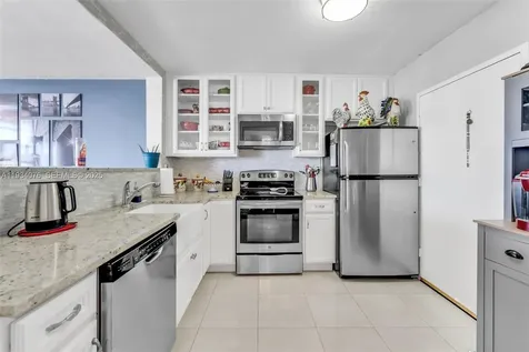 2025 NE 164th Street North Miami Beach FL 33162