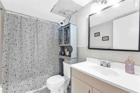 2025 NE 164th Street North Miami Beach FL 33162