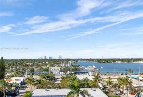 400 N Surf Road Hollywood FL 33019